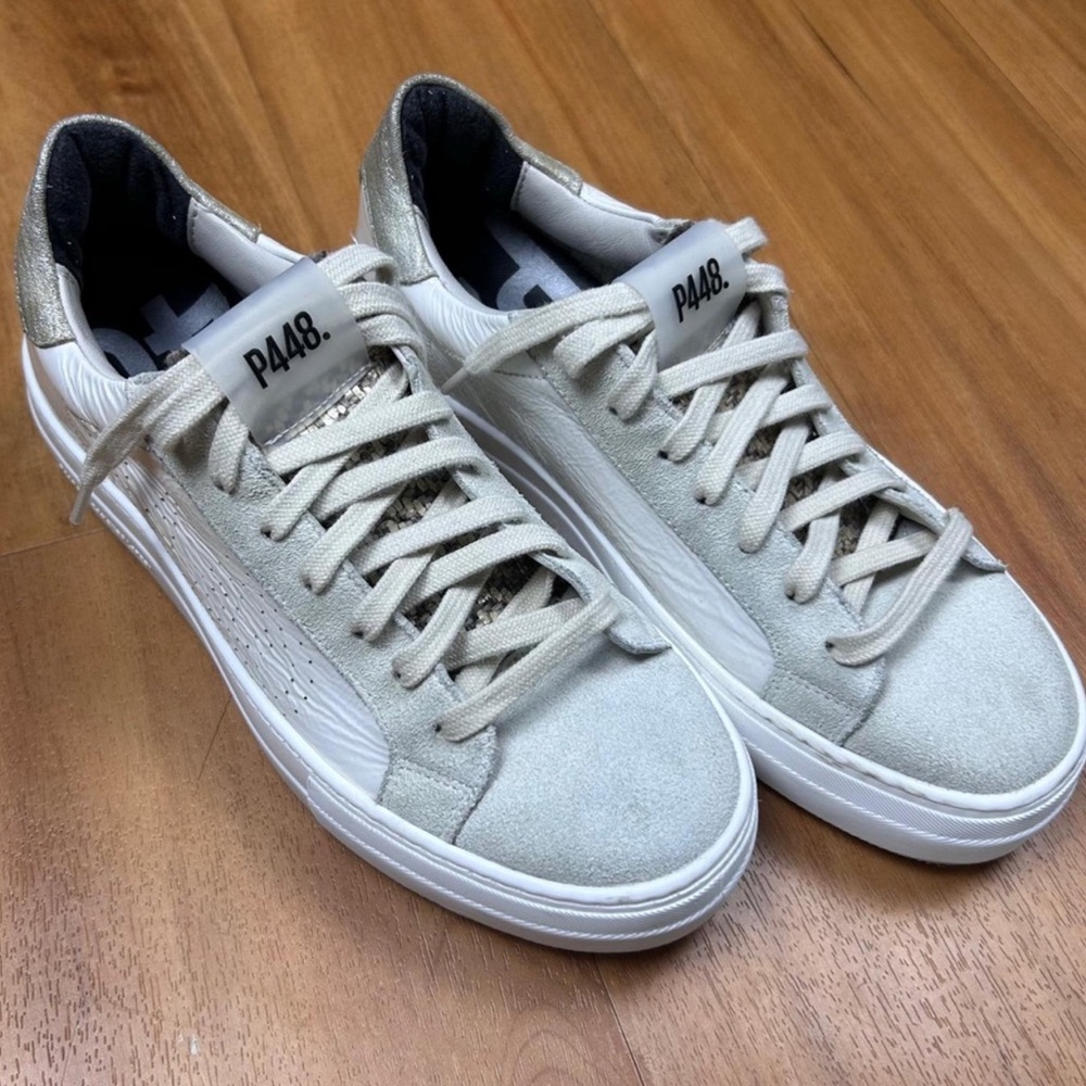 P448 Cream and White Sneakers Low-Top
Minimalist Design